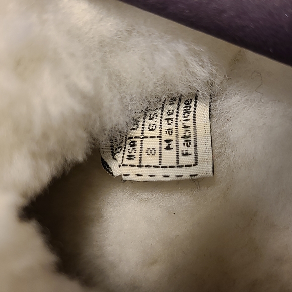 UGGS - Picture 9 of 10